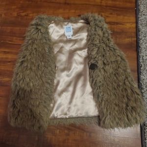 Old Navy Toddler Girls Fluffy Vest